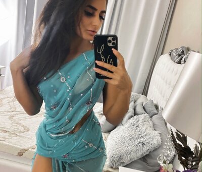 LadyFit naked stripping on cam for live sex video chat