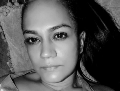 lahurena naked stripping on cam for live sex video chat