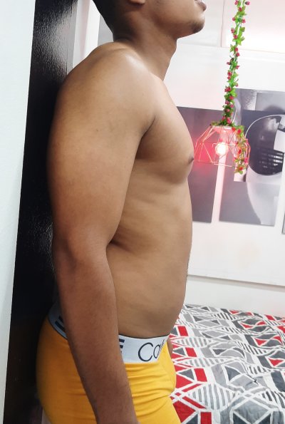 lamar_thompson naked stripping on cam for live sex video chat