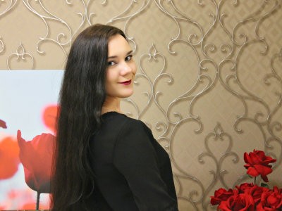 Lana_Diamond naked stripping on cam for live sex video chat