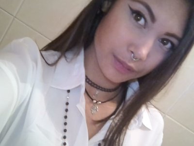 latin_chocolatt naked stripping on cam for live sex video chat