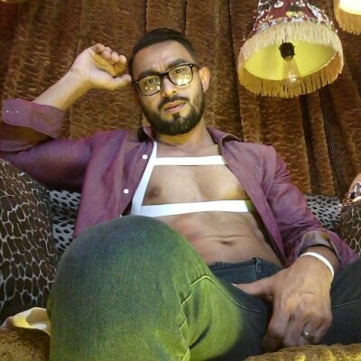 latin_ryan naked stripping on cam for live sex video chat