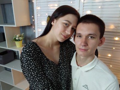 LauretAndViolette naked stripping on cam for live sex video chat