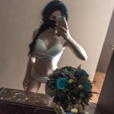 le_mure naked stripping on cam for live sex video chat