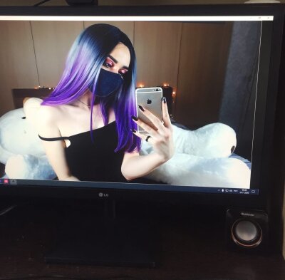 Le_murre naked stripping on cam for live sex video chat