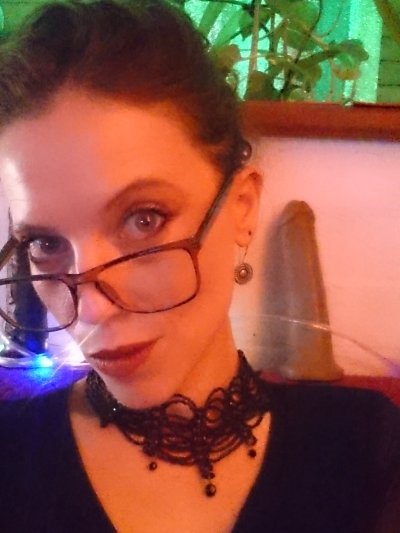 lelou4you naked stripping on cam for live sex video chat