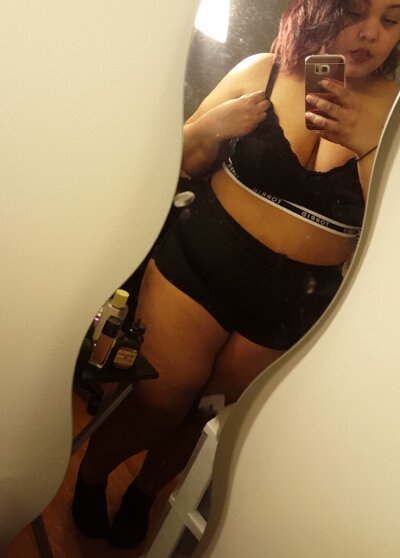 Lexibunnie naked stripping on cam for live sex video chat