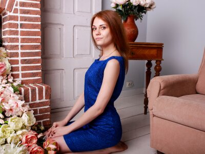 LexyDrive naked stripping on cam for live sex video chat
