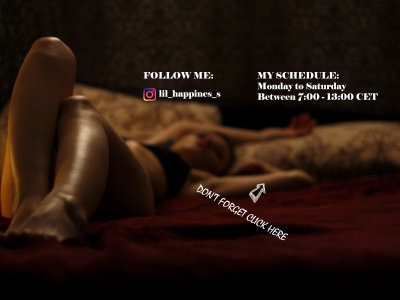 Lilhappiness_ naked stripping on cam for live sex video chat