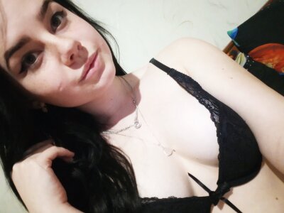 LilianDo3 naked stripping on cam for live sex video chat