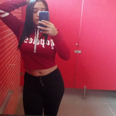 Lina_Gonzalez naked stripping on cam for live sex video chat