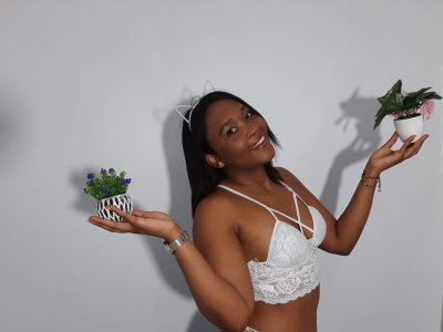 LisaEbony naked stripping on cam for live sex video chat