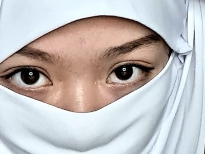 LittleMuslim naked stripping on cam for live sex video chat