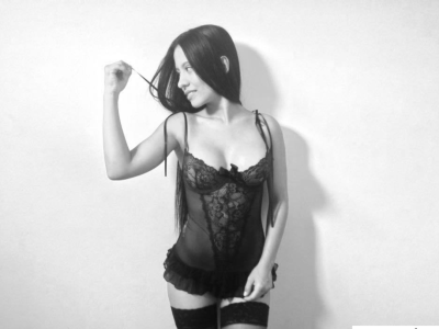 lizzy_squirt naked stripping on cam for live sex video chat