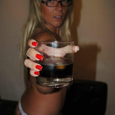 LolaBadLady naked stripping on cam for live sex video chat