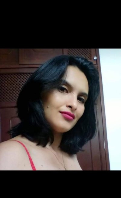 lolita_naughty23 naked stripping on cam for live sex video chat