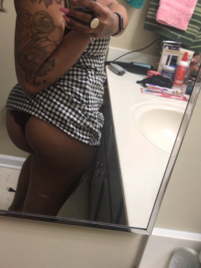 Lollliipop69 naked stripping on cam for live sex video chat