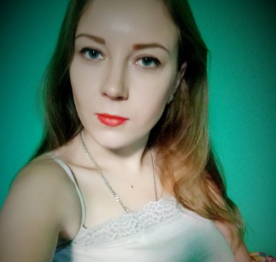 Lonely_Lina naked stripping on cam for live sex video chat