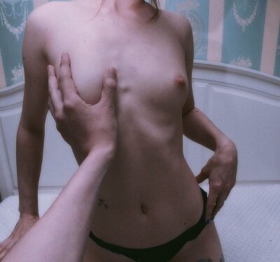 LopnLouss naked stripping on cam for live sex video chat