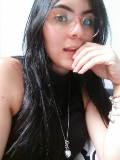 lucia_petersonn naked stripping on cam for live sex video chat