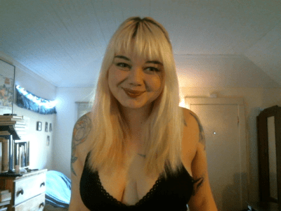 lucielark naked stripping on cam for live sex video chat