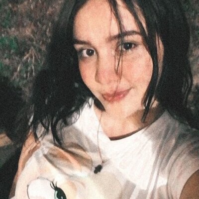 lucyysr naked stripping on cam for live sex video chat