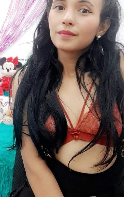 luna_diaz naked stripping on cam for live sex video chat