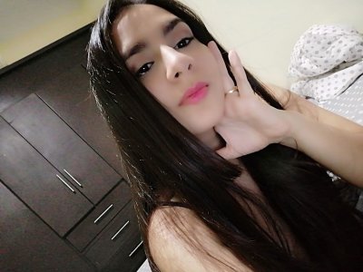 Luna_Hot7 naked stripping on cam for live sex video chat
