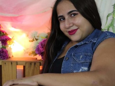 LunaHot3 naked stripping on cam for live sex video chat