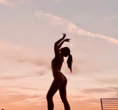 Magnificent_Trans naked stripping on cam for live sex video chat