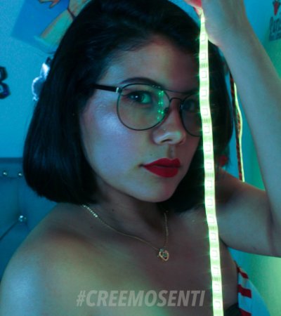 maira_bm_ naked stripping on cam for live sex video chat