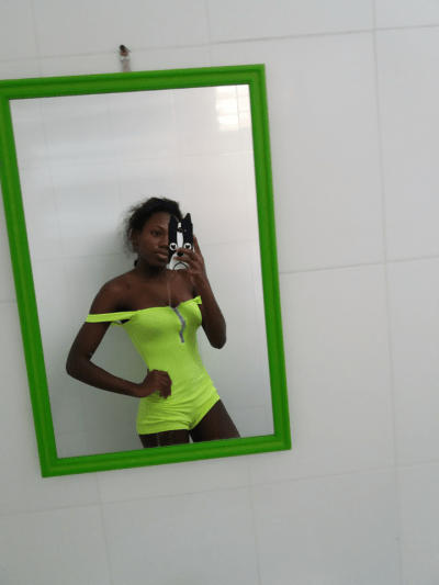 malaika_agu naked stripping on cam for live sex video chat