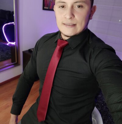 manuelonline0 naked stripping on cam for live sex video chat