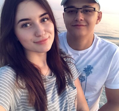 mariaandalexx naked stripping on cam for live sex video chat