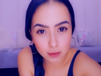 MARIAM_MILLER naked stripping on cam for live sex video chat