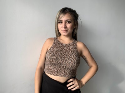 Marian_23 naked stripping on cam for live sex video chat