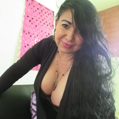 marimar_sexy naked stripping on cam for live sex video chat