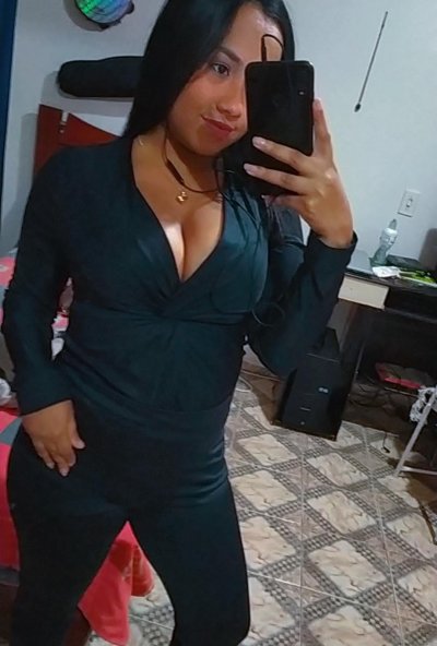 marimaz naked stripping on cam for live sex video chat