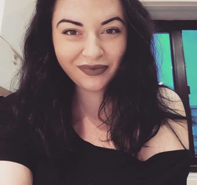 MashaMic naked stripping on cam for live sex video chat