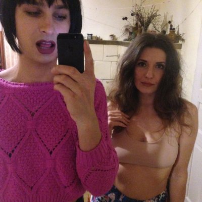 MelanieGirl naked stripping on cam for live sex video chat