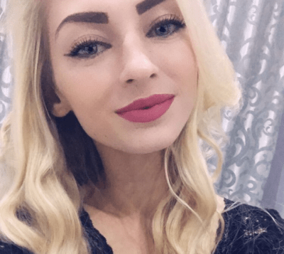Melissa18 naked stripping on cam for live sex video chat