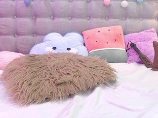 Mia, ♥ naked Live Sex Chat Room