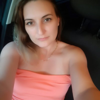 Mia_Foxxy naked stripping on cam for live sex video chat