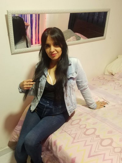 mia_love87 naked stripping on cam for live sex video chat