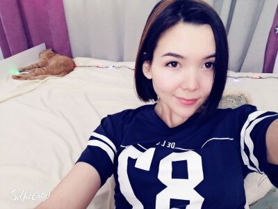 miabella_01 naked stripping on cam for live sex video chat