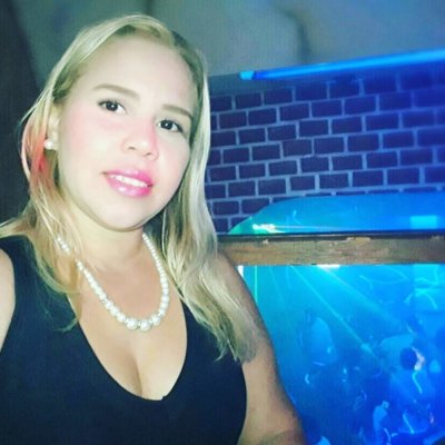 miacasshgold naked stripping on cam for live sex video chat