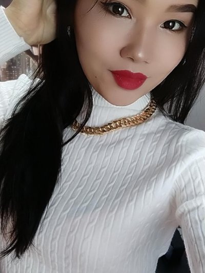 MiaCian naked stripping on cam for live sex video chat