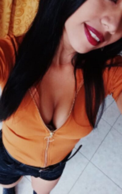 miacoluchi_ naked stripping on cam for live sex video chat