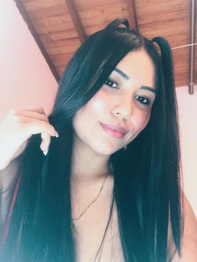 MiaPeterson naked stripping on cam for live sex video chat