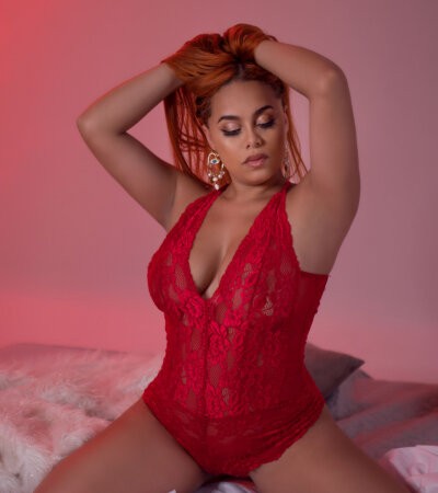 miapichxs naked stripping on cam for live sex video chat